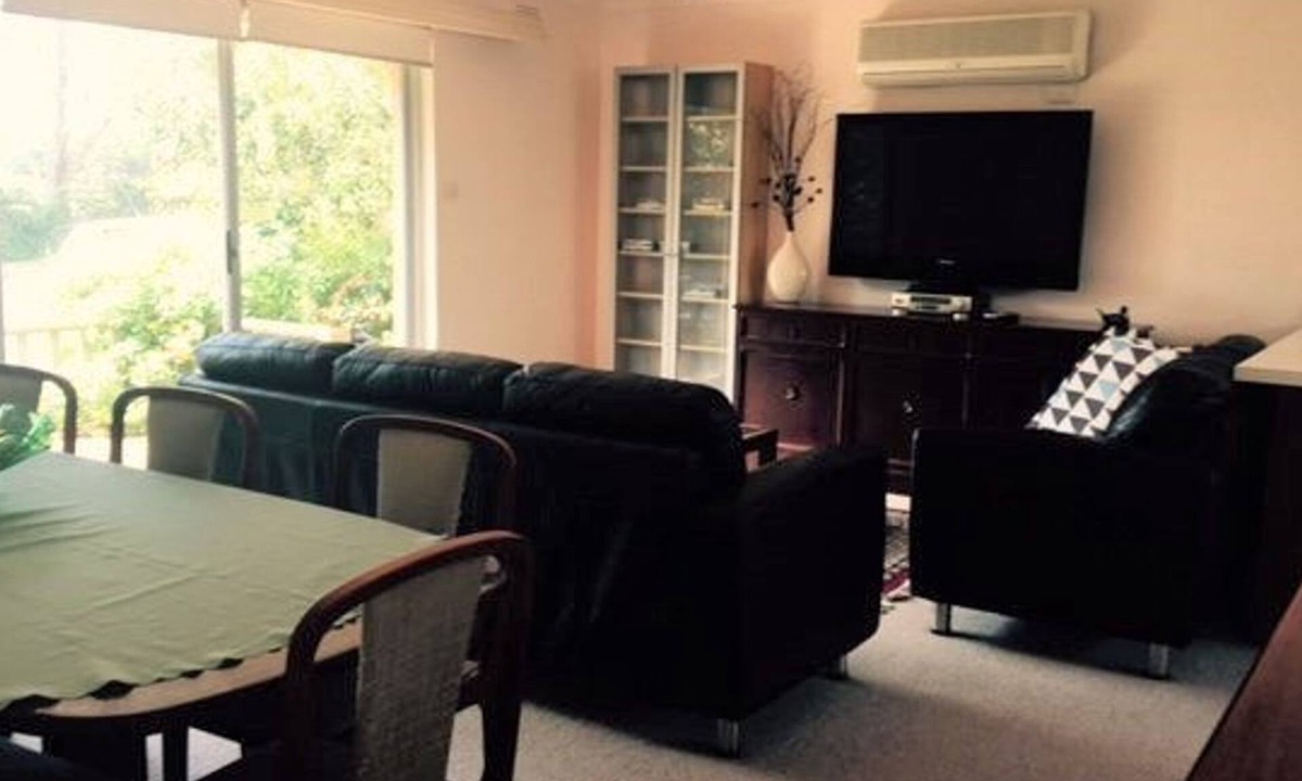 Cowes House | Mum's At Cowes