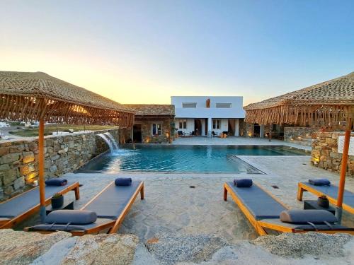 Ano Mera Apartment | Mykonos Dot Art Homes