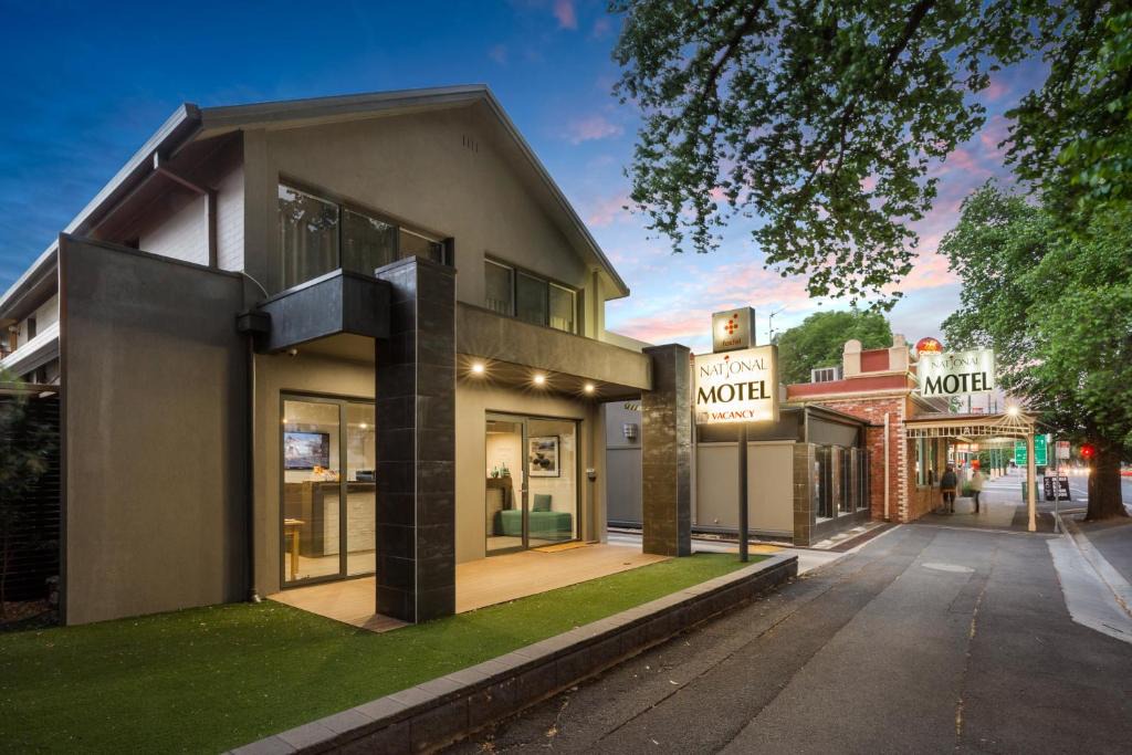 Bendigo Hotel | National Hotel Complex Bendigo