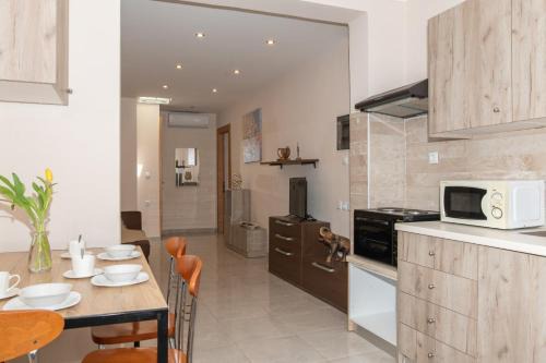Lambi Apartment | Nerida Beach Apartment