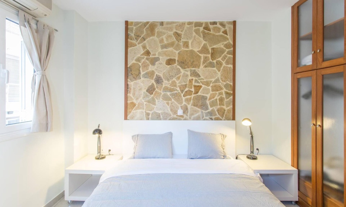 Thissio Apartment | New flat with balcony , in the heart of Athens