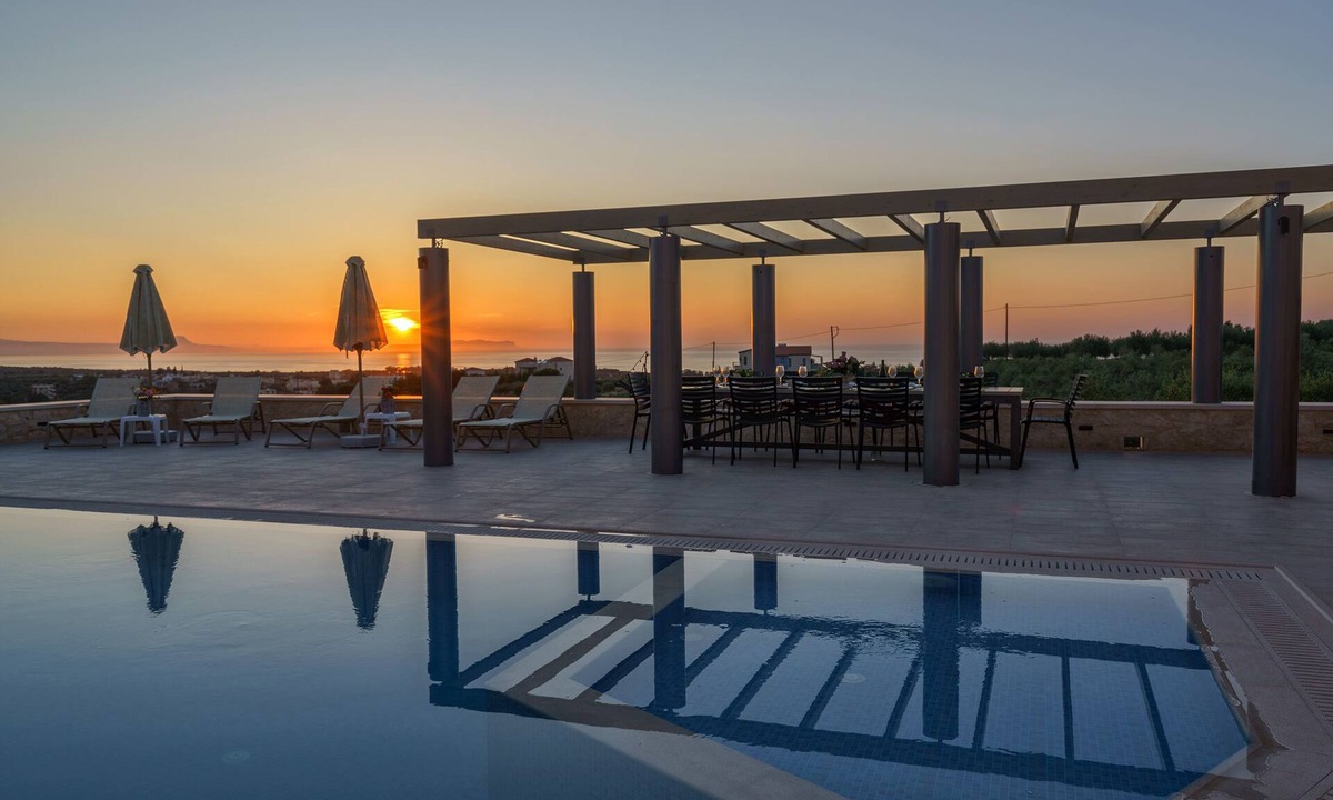 Asteri Villa | New Luxury Stone built Villa with Private Pool, Childrens Area, 5km to the Beach