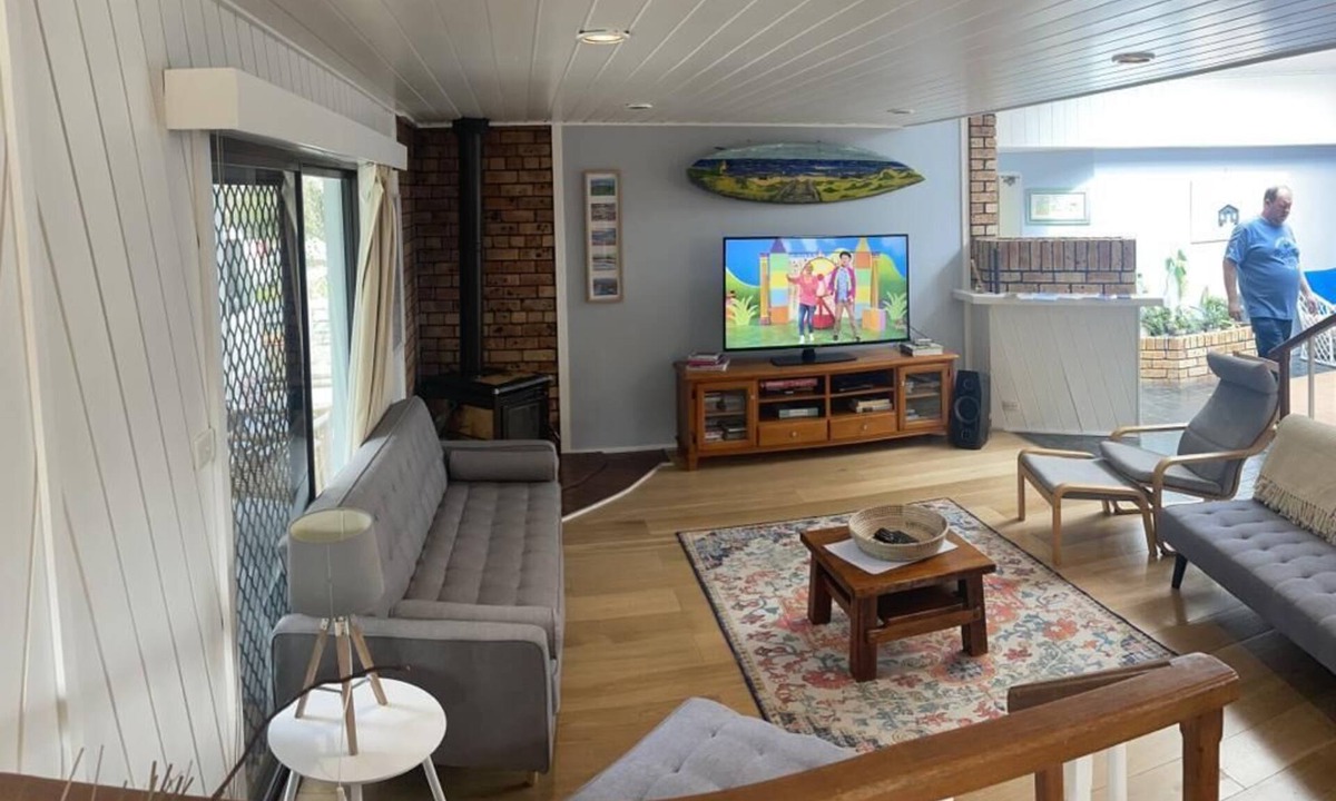 Broulee House | NEWLY LISTED BEACH HOUSE IN TRANQUIL BROULEE.
