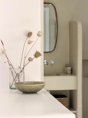 Naousa Apartment | Nicolia Stays Sea View, Jacuzzi, Walk to Centre