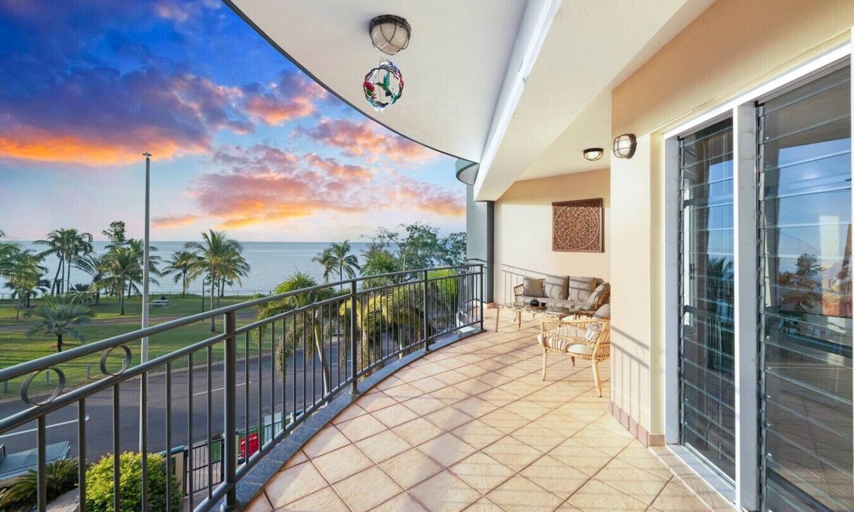 Rapid Creek Apartment | Nightcliff Foreshore: Seaview ~ Pool ~ Workspace