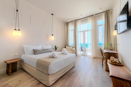 Thasos Town Apartment | NINETEEN O FIVE