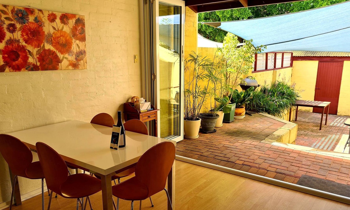 Fremantle House | Norfolk Central - Unbeatable central location! Right in the heart of Freo ❤