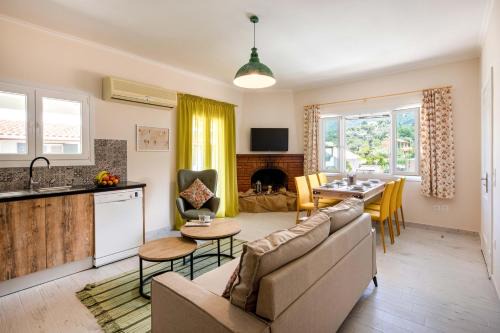 Acharavi Apartment | North Corfu Accommodation 2