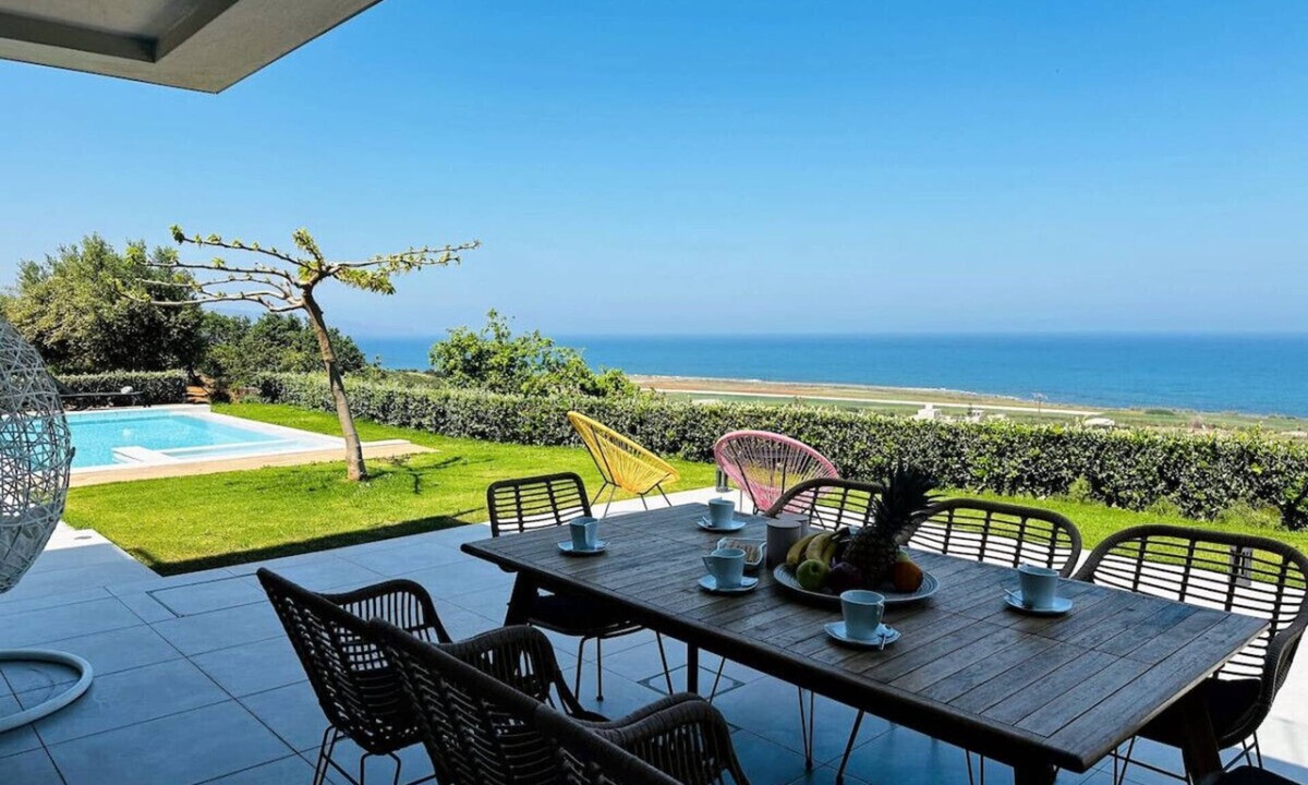 Kolymbari Villa | Ocean Crest Villa 10PL 4BD 3BA. 3min to beach
