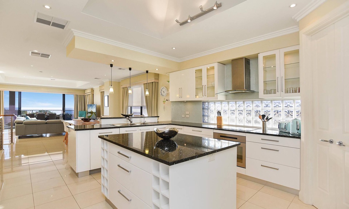 Moana House | Ocean View Moana - Sumptuous Esplanade Home with Stunning Sea Views - Perfect for Entertaining