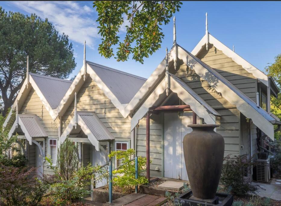 Tilba Tilba Apartment | Olive Tree Cottage