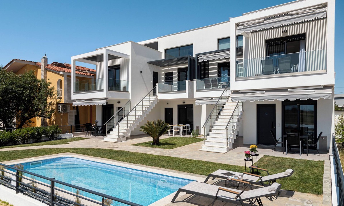 Paralia Ofryniou Apartment | Olympiada Two Bedroom Loft with Pool Access