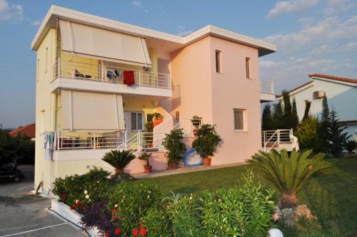 Zakharo Apartment | Olympion Village Studios