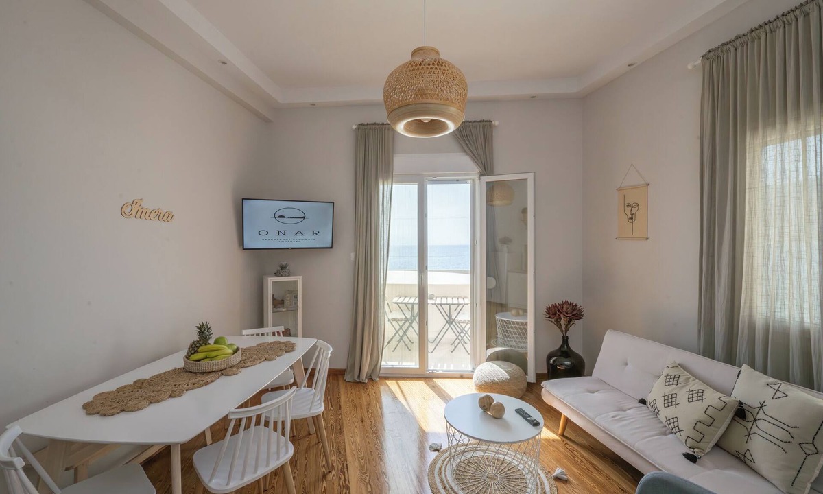 Loutraki Apartment | Onar Beachfront Residence