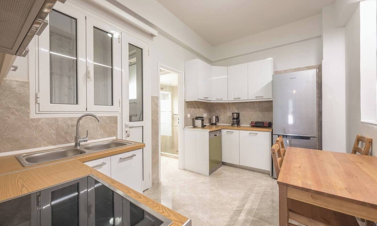 Platia Viktorias Apartment | One Paradise 7