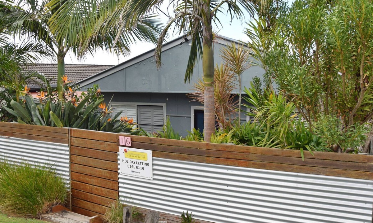 South West Rocks House | Our Place - walk to the beach