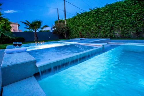 Neromilos Villa | Palaz Villa