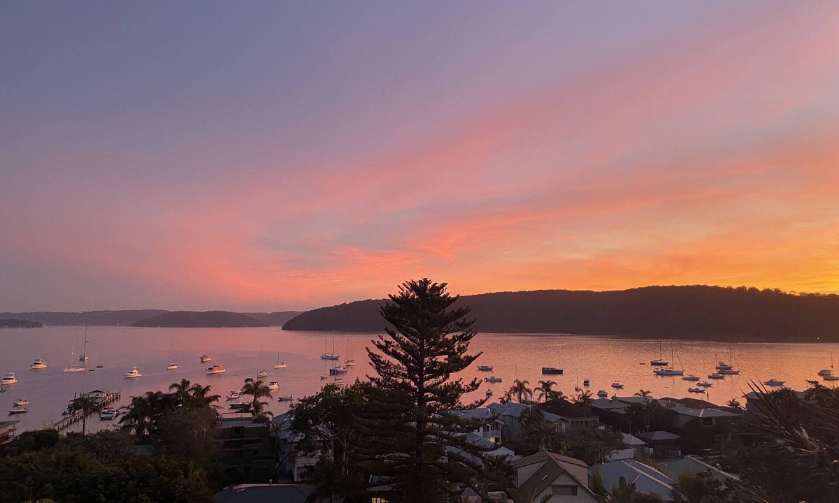 Mona Vale Apartment | Palm beach views Beautiful private escape in the heart of palm beach Sydney