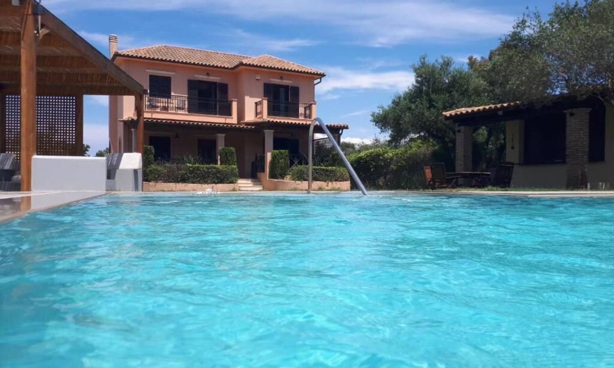 Zakynthos Apartment | Panmar Villa 5 minutes from Saint Nicholas beach