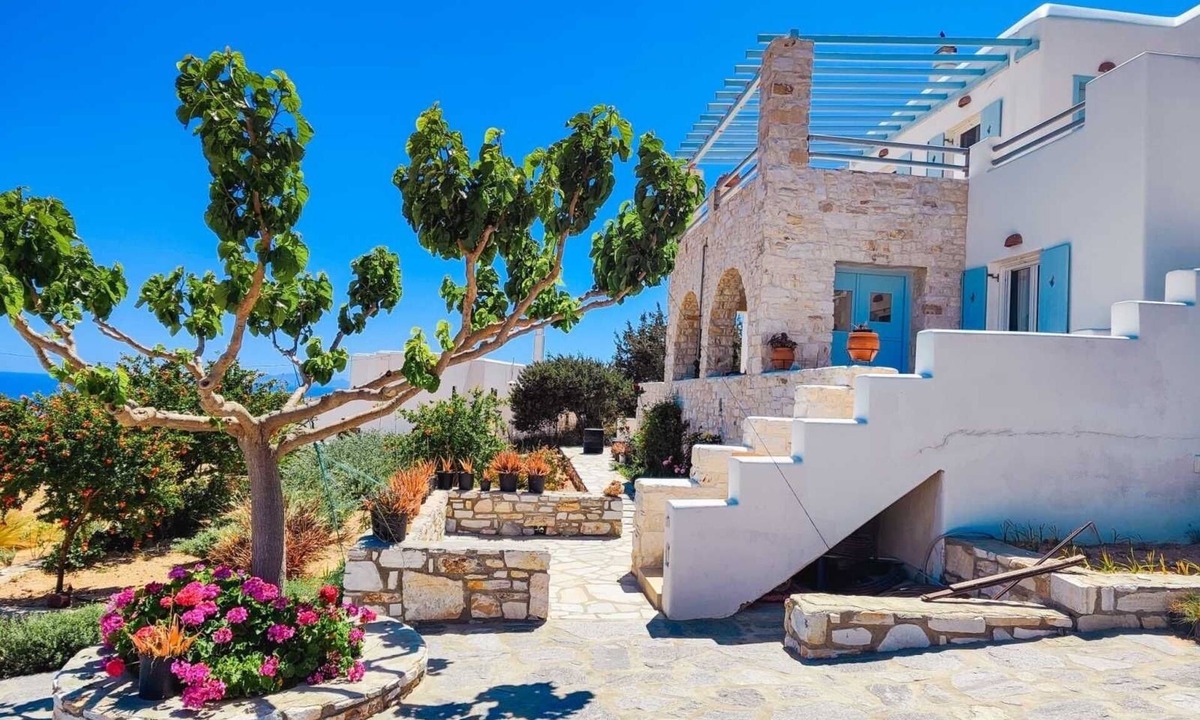 Paros House | Panoramic Sea View Family Retreat in Paros, 8 Guests, near Golden Beach.
