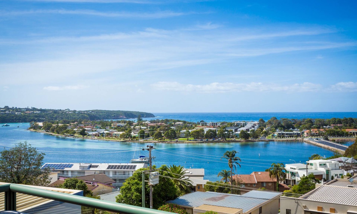 Merimbula House | Panoramic Townhouses (3 Bedroom Pet Friendly Apartment with views) - 3+nights