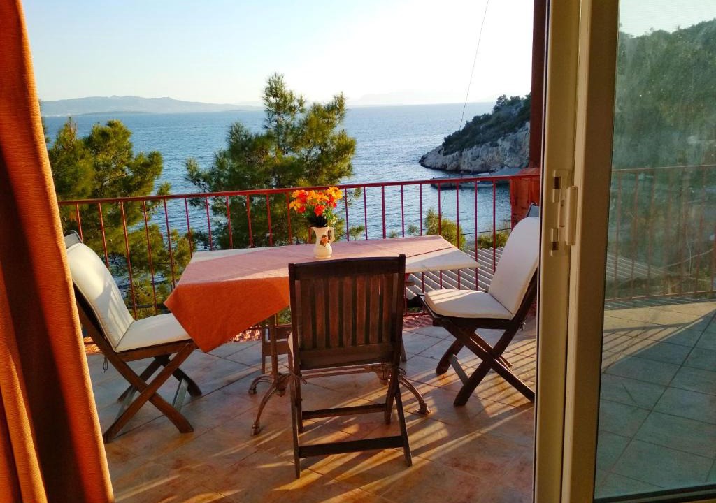 Salamis House | Paradise Sea