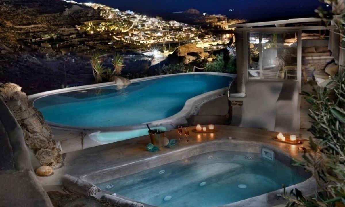 Paradise Villa | PARAGA SEA VIEW VILLA 2 WALKING DISTANCE to BEACH by Calypso Sunset Villas