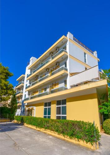 Agia Paraskevi Hotel | Park Hotel