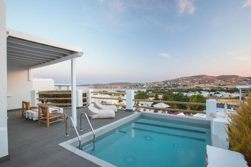 Parikia Hotel | Paros Palace - Adults Only