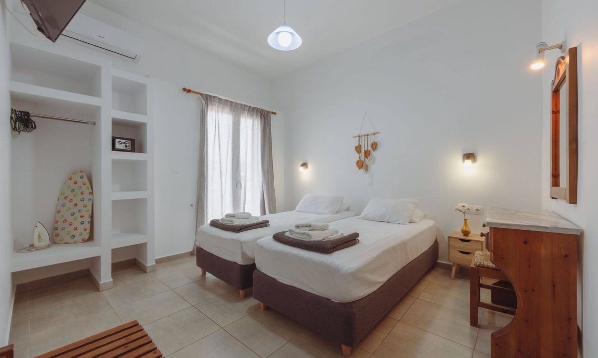 Antiparos Hotel | Pavlos Place