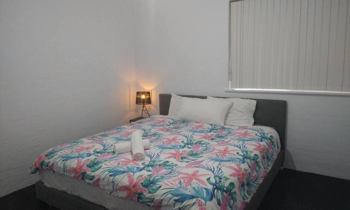 Phillip Apartment | Peaceful Outlook, nr Canberra Hospital @Woden