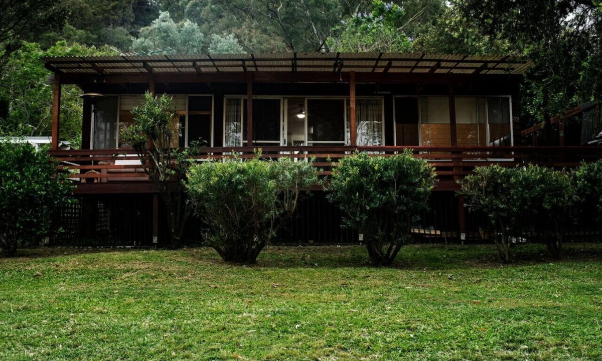 Bar Point Cottage | Peter's on Bar Point *Boat Access ONLY*
