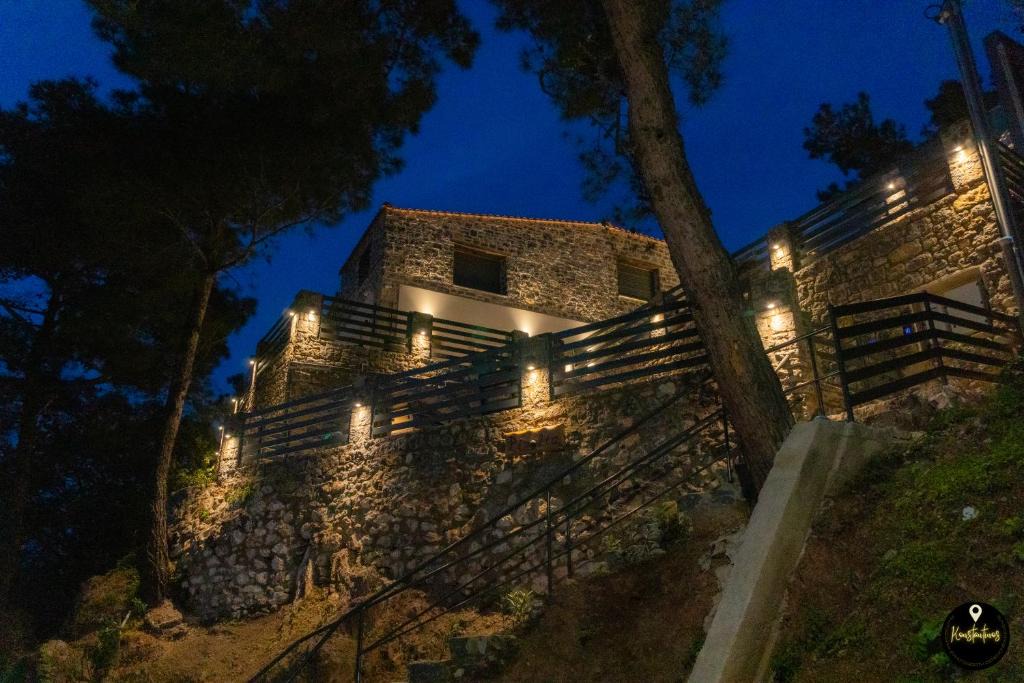 Kardamyla Bed & Breakfast | Pinolia Rooms