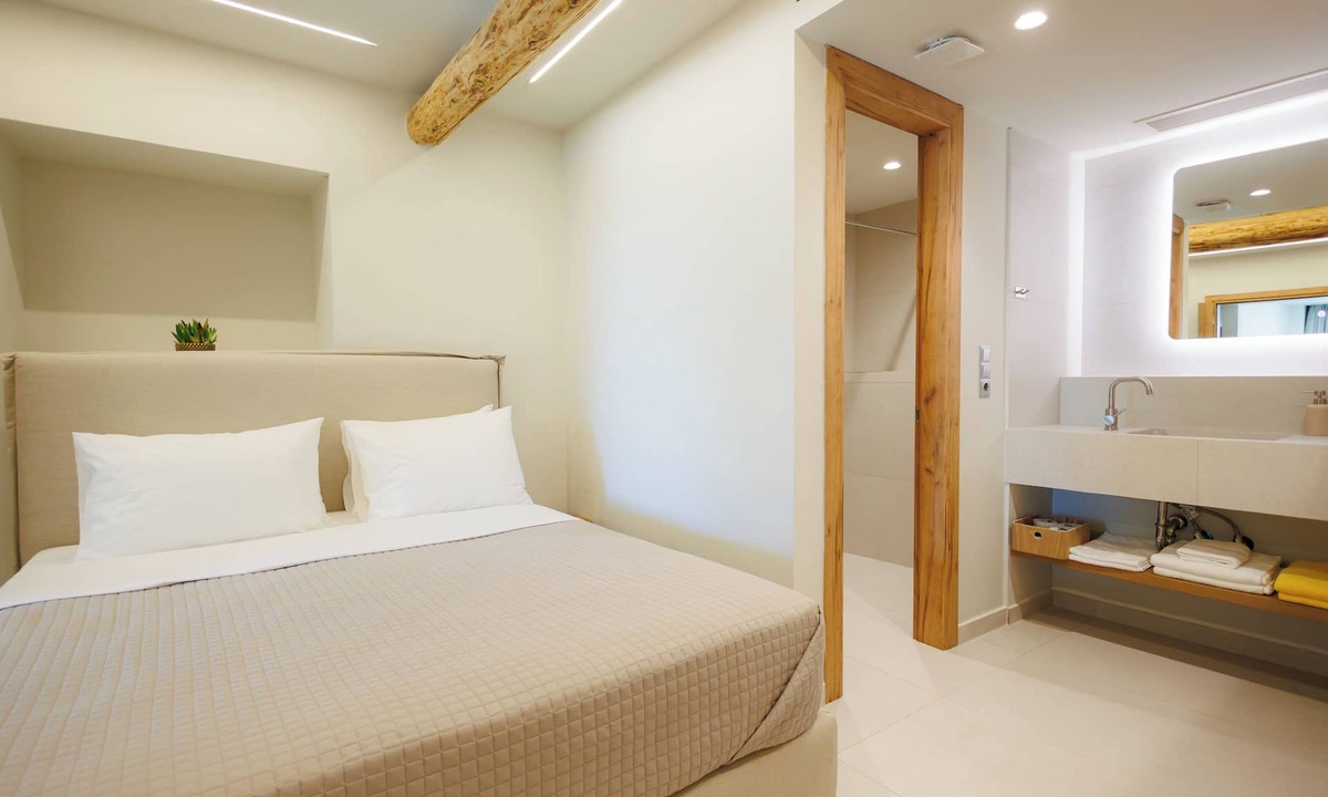 Paralia Vergas Villa | Potis Lower Suite - 2-bedroom suite with private patio