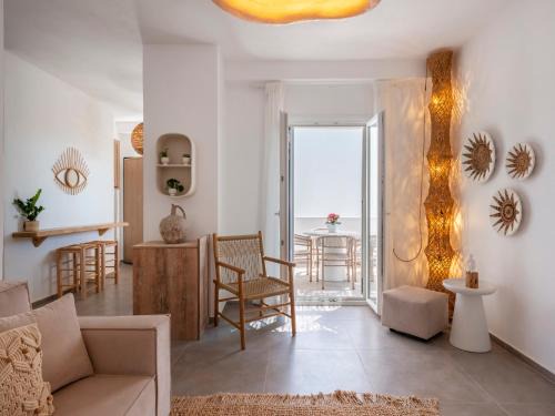 Pounta Apartment | Pounta, 2BR Apartment w Shared Pool, Fiora II