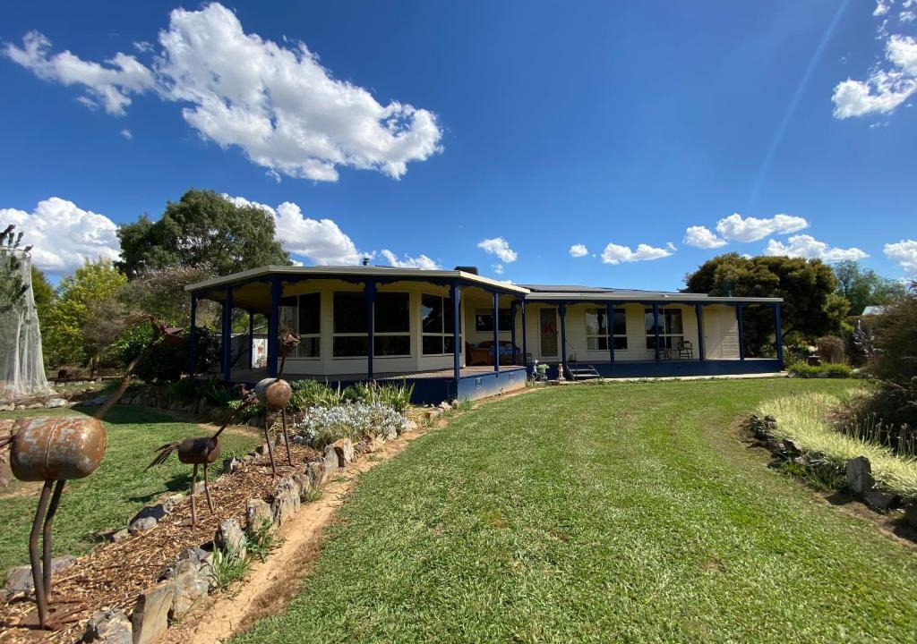 Rutherglen House | Pull Up Stumps