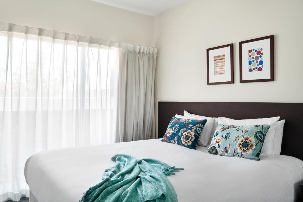 Essendon Apartment | Punthill Essendon
