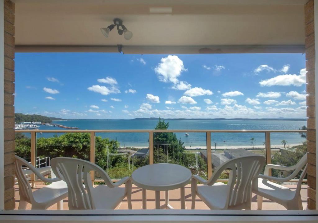 Nelson Bay Apartment | Quarterdeck Unit 3 12 Magnus Street