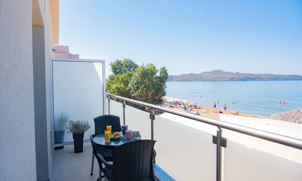 Kato Stalos Apartment | Queen Mary