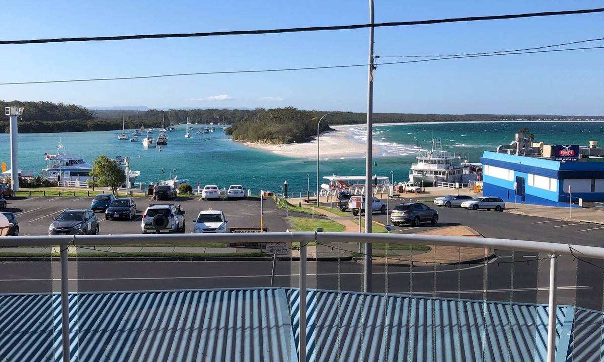 Huskisson Apartment | Quelle Vue HUSKISSON - Means What a View in French - The only place to stay