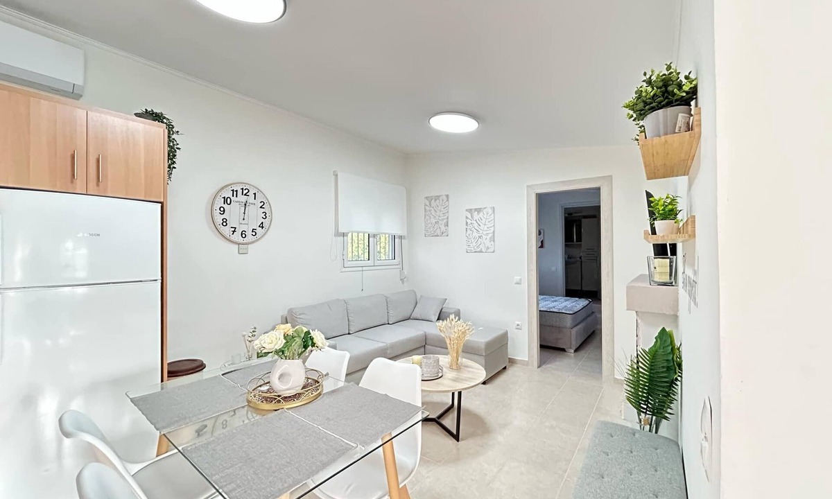 Pylos-Nestoras Villa | QUIET ESCAPE