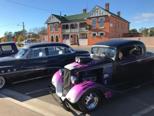 Railton Hotel | Railton Hotel - heritage pub accommodation