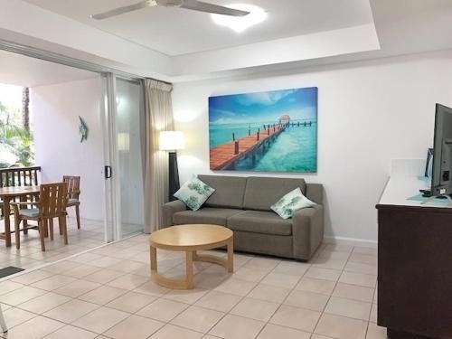 Palm Cove Apartment | REEF RETREAT APARTMENTS PALM COVE Unit 11