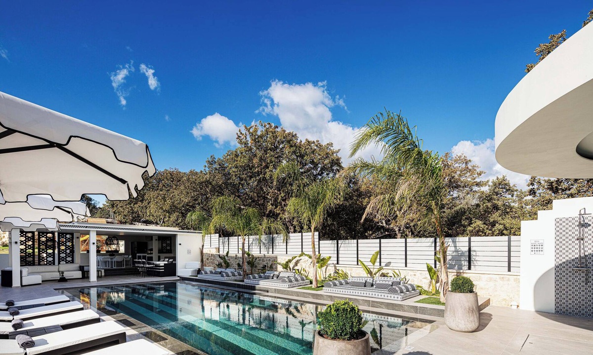 Atsipópoulon Villa | Refined Living With Contemporary Flair