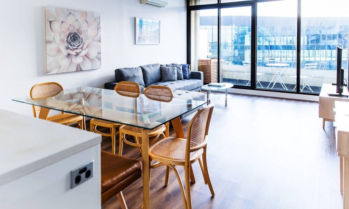 Cremorne Apartment | Remy Yarra River walk to MCG