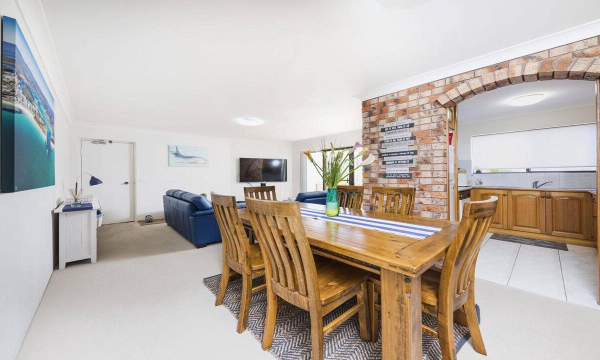 Forster Apartment | Renas Court 8 - This property is in wonderful location just across the road from Wallis Lake!