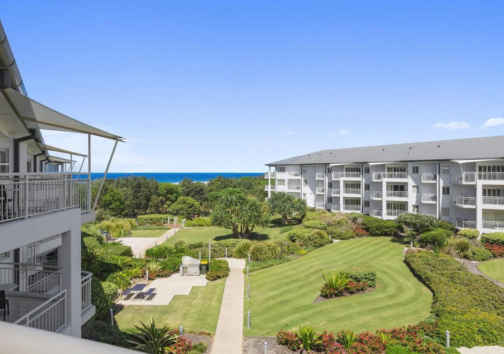 Kingscliff Apartment | Resort on the Beach 4302 with resort Pool
