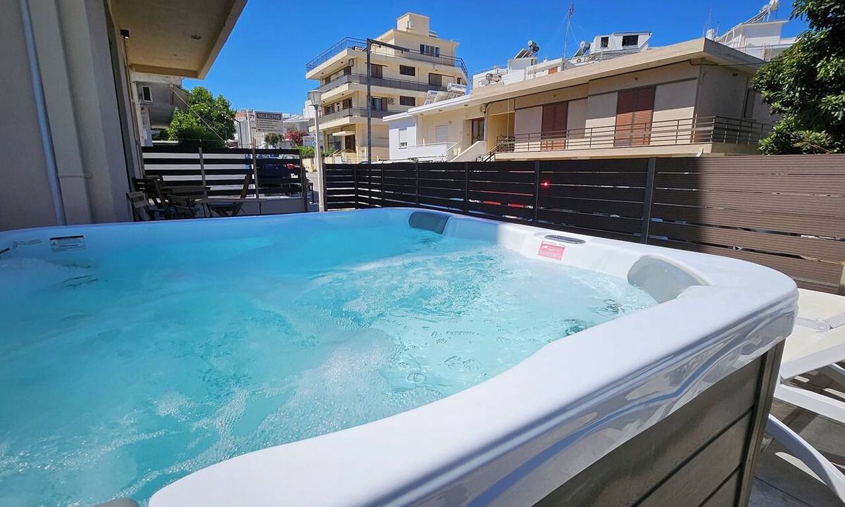 Petaloudes House | Rhodes City University Suite