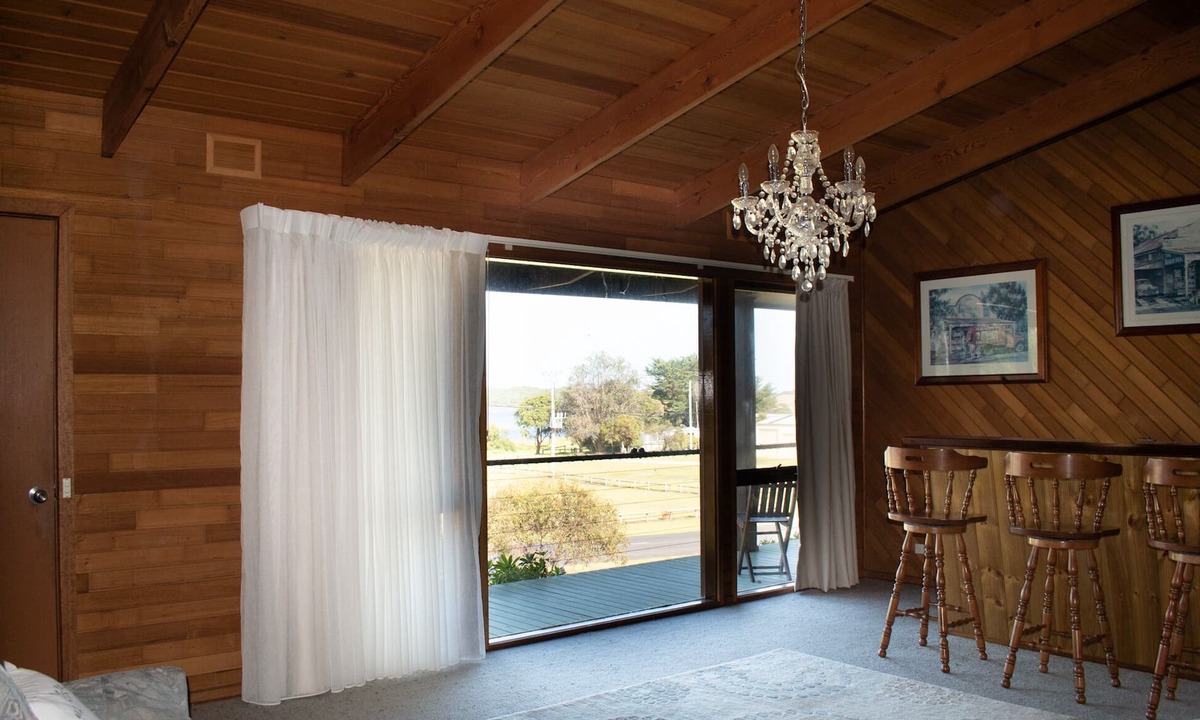 Nelson House | River 2C, Scenic views & close to facilities