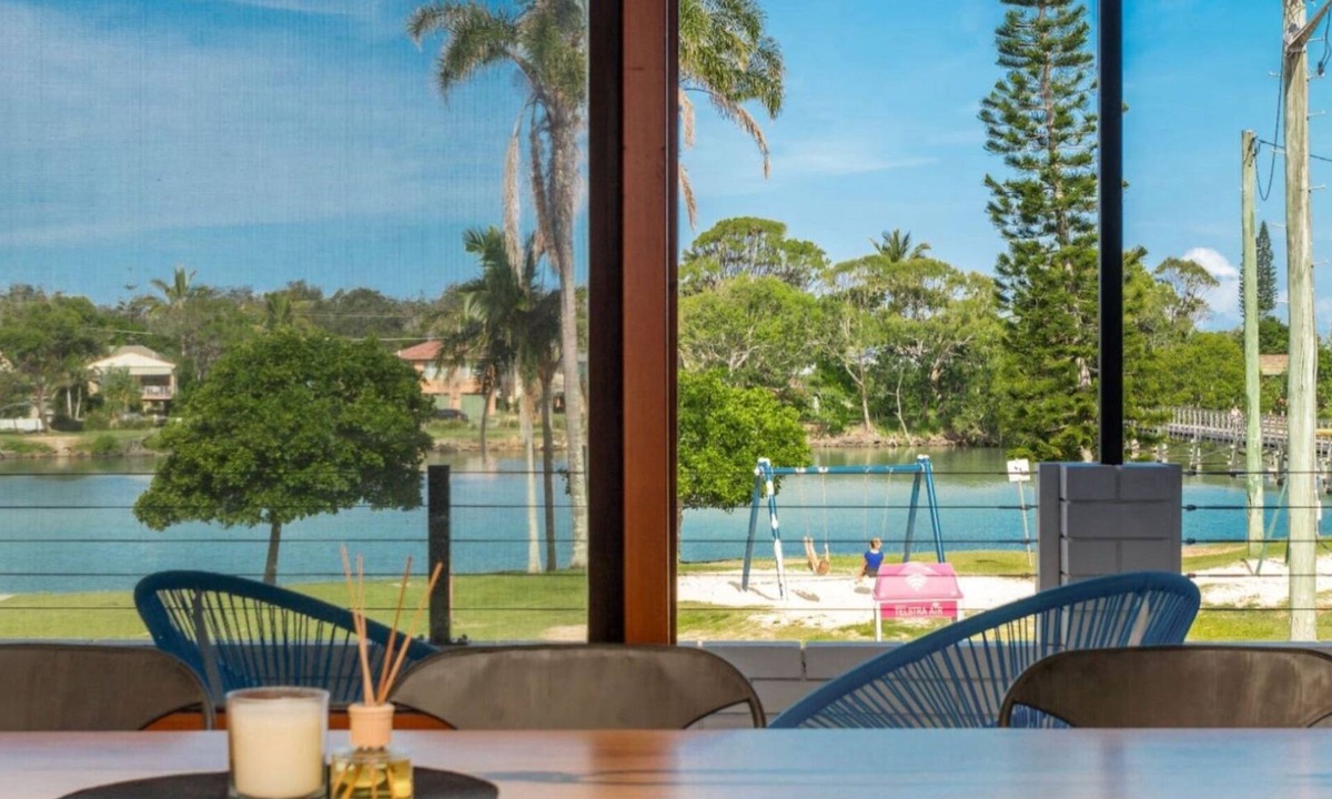 Brunswick Heads Apartment | RIVERVIEW APARTMENT- RIGHT IN TOWN